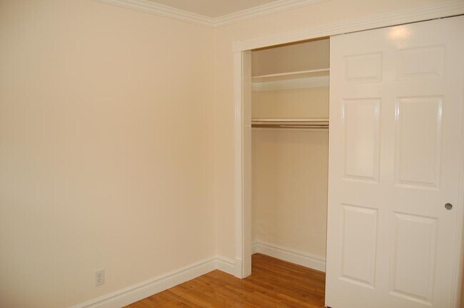 Foto del edificio - 416 E 13th St