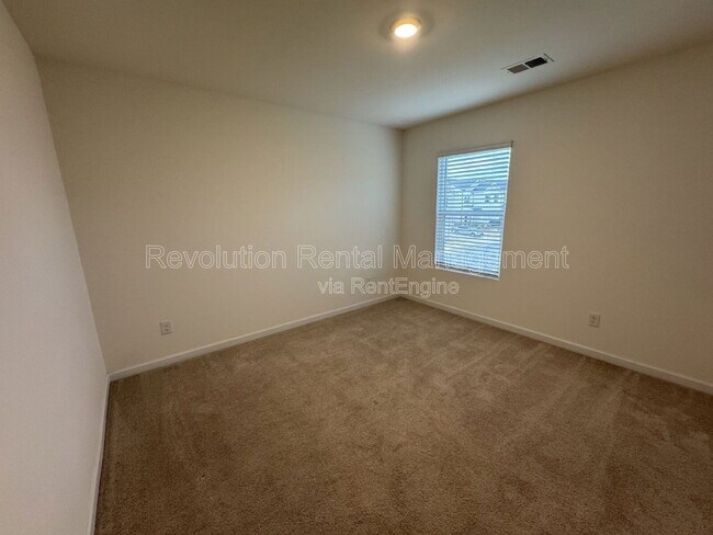 Building Photo - 83 Echo Ct