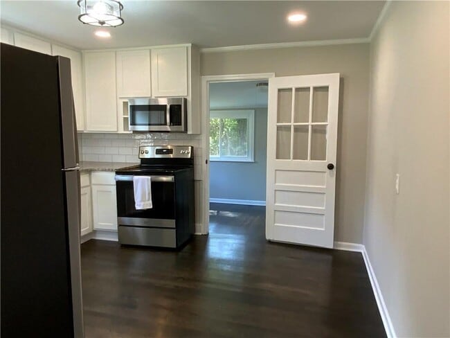 Foto del edificio - 578 Oakhurst Dr