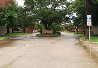 Building Photo - 12537 Montego Plaza