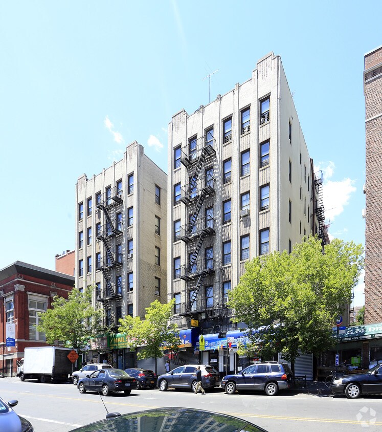 Building Photo - 395 E 151st St