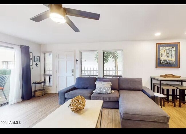 Foto del edificio - 3002 N 70th St