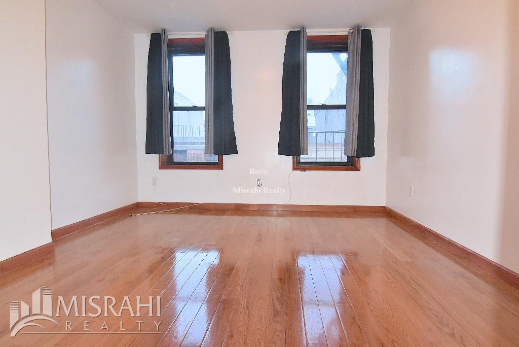 Primary Photo - 27 Orchard St