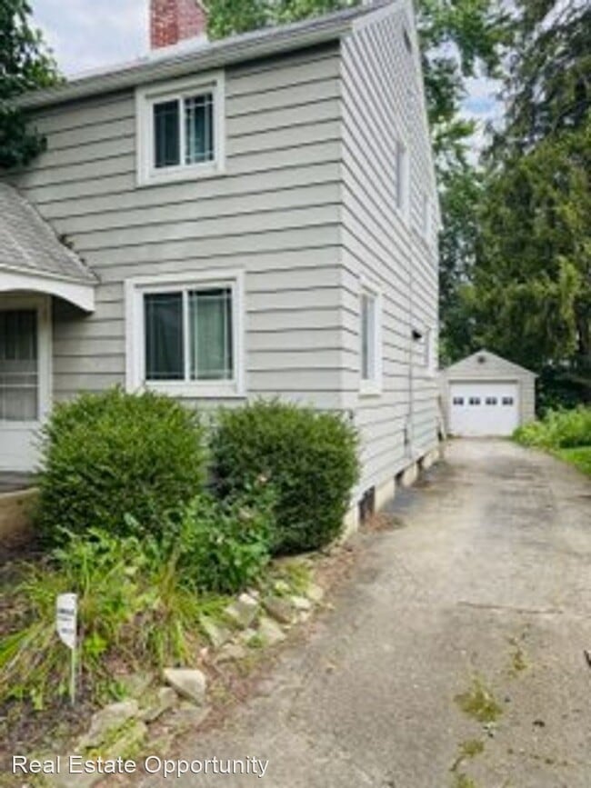 Building Photo - 2 br, 1 bath House - 126 Rathbone Ave