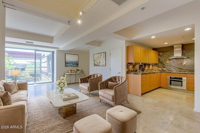 Foto del edificio - 7161 E Rancho Vista Dr