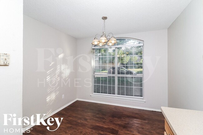 Foto del edificio - 7956 Clear Brook Cir