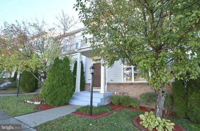 Building Photo - 2454 Battery Hill Cir
