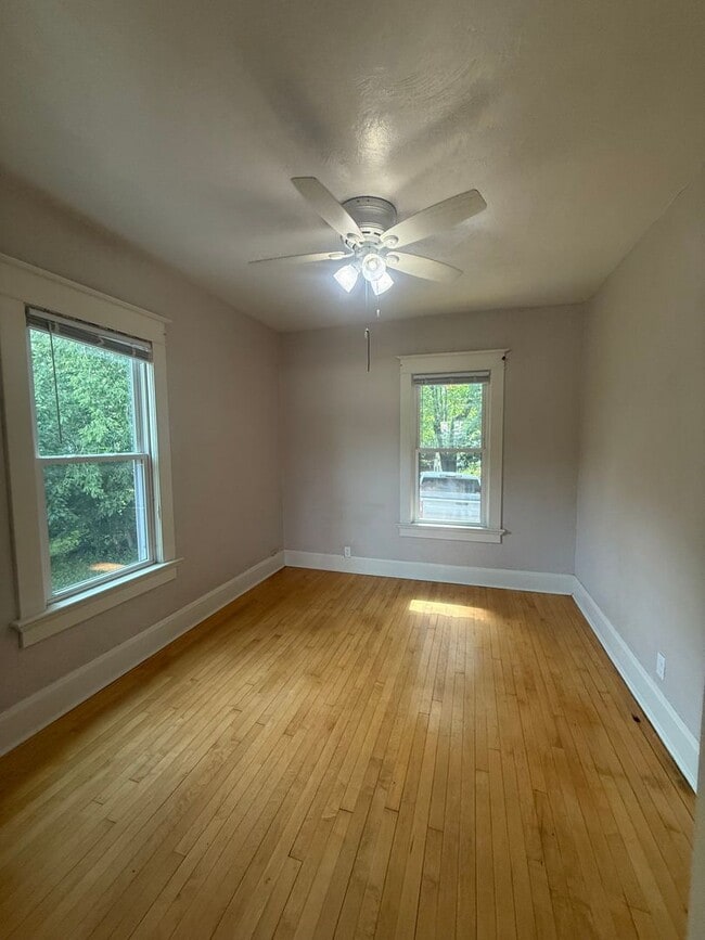 Building Photo - 1205 S Webster Ave