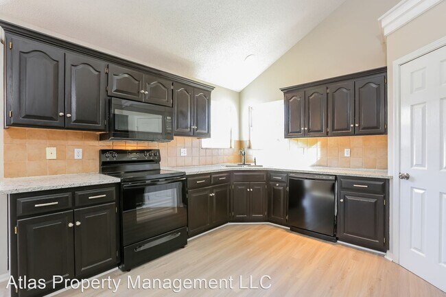 Building Photo - 3 br, 2.5 bath House - 7726 North Norton A...