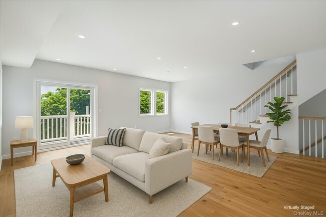 Building Photo - 46 Hudson St