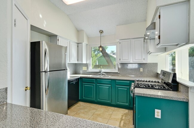 Foto del edificio - 2504 Spring Wagon Ln