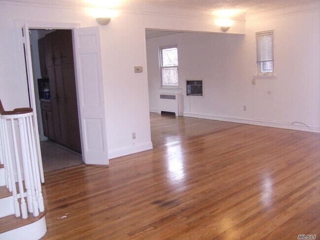 Foto del edificio - 144-10 Coolidge Ave
