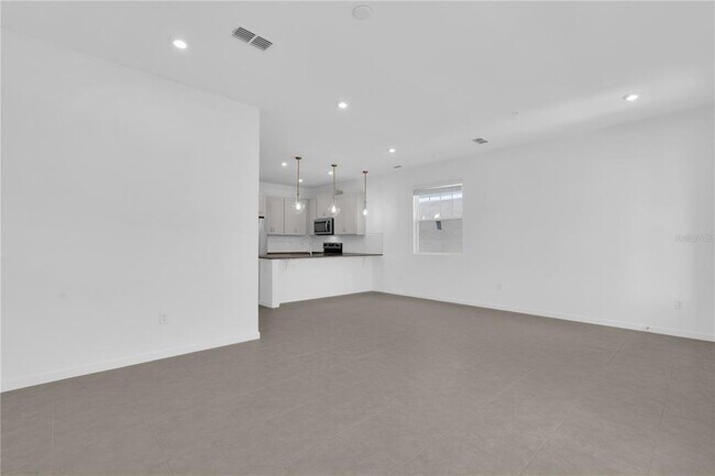 Building Photo - 9656 Peace Dr