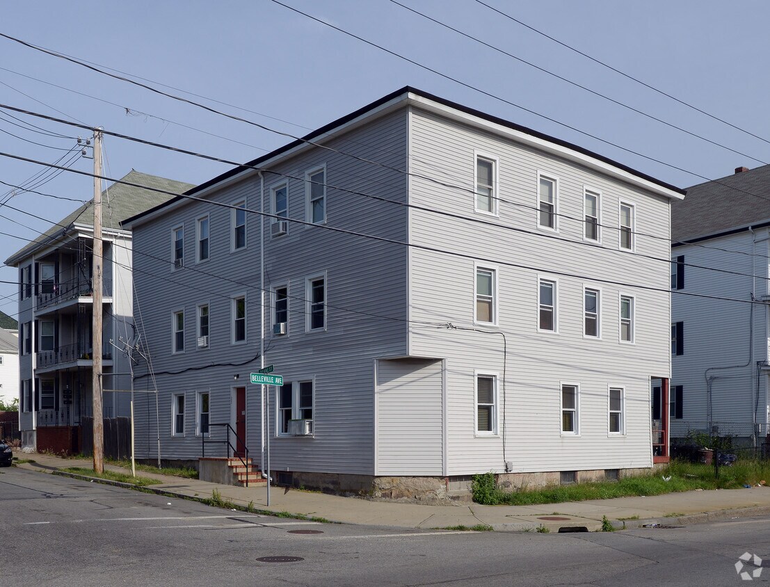 35 Deane St, New Bedford, MA 02746 Apartments in New Bedford, MA