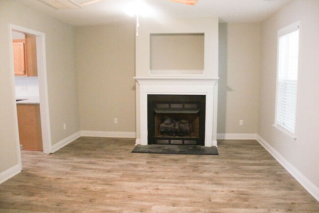 Building Photo - ***Coming Soon!!!!***Beautiful town home in Clayton