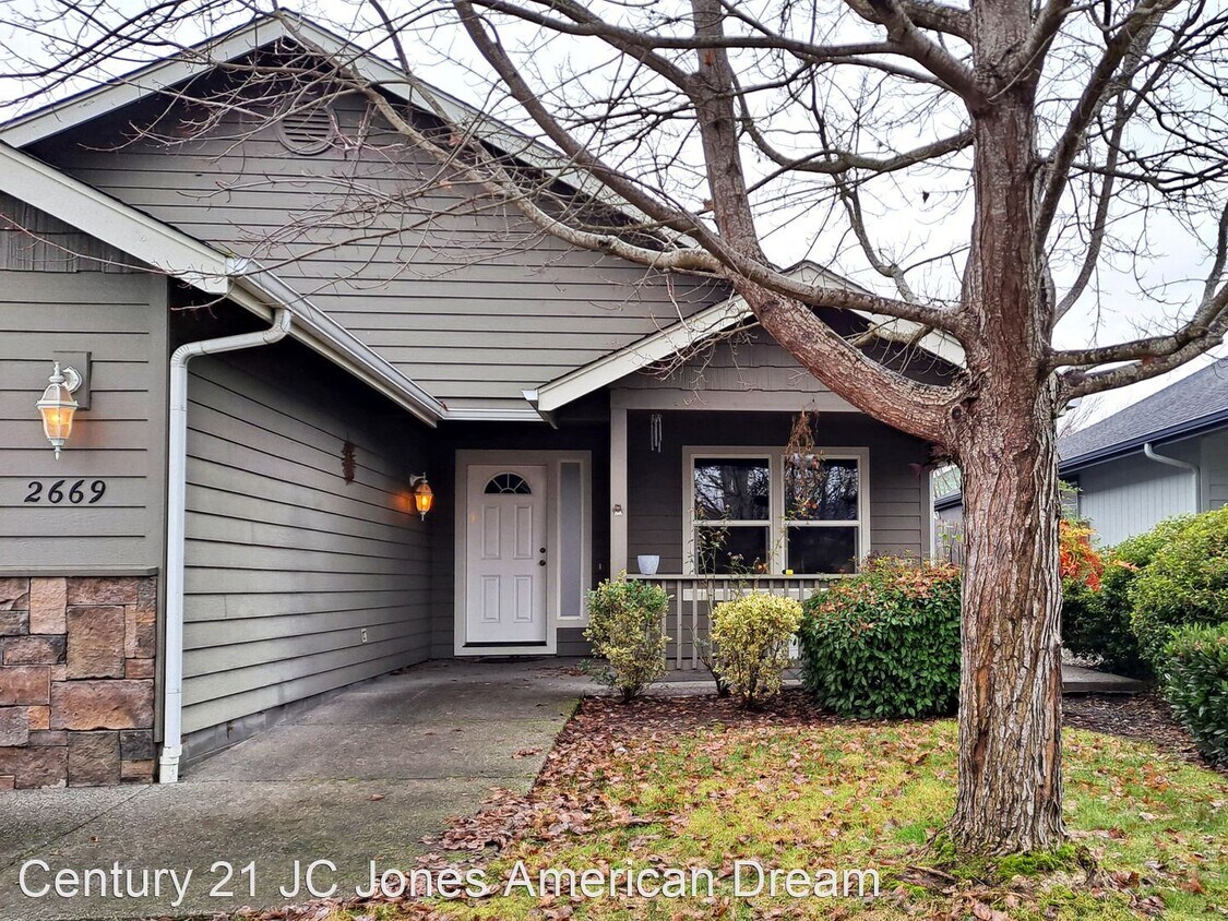 3 br, 2 bath House 2669 Raydean Dr. House Rental in Grants Pass, OR