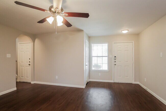 Building Photo - 3626 Maris Way
