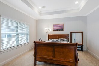 Building Photo - 8227 Cambridge St