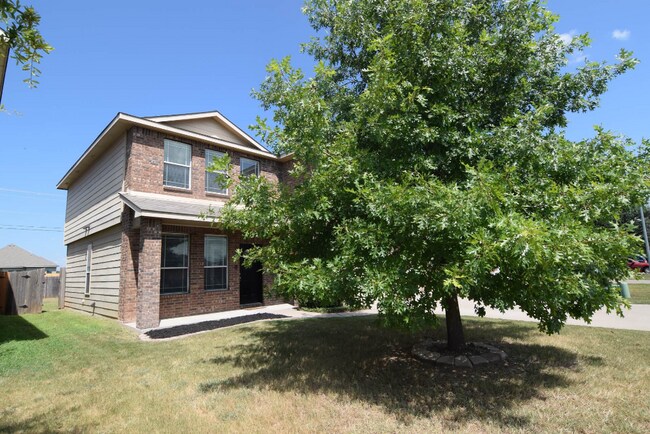 Building Photo - 820 Sugar Brook Dr