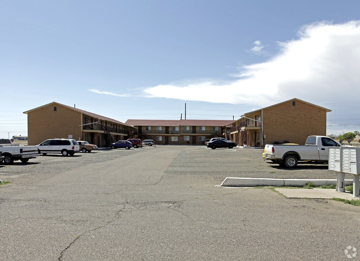Building Photo - 984 E Saxony Dr