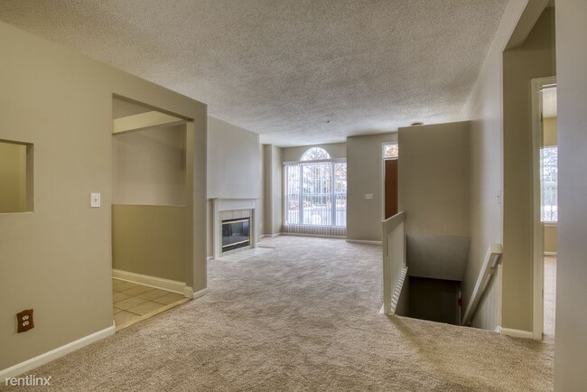 Foto del edificio - 2 br, 2 bath House - 49417 Plymouth Way