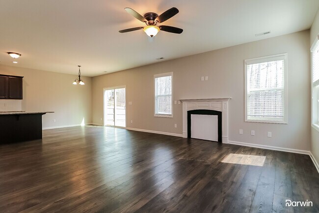 Foto del edificio - 317 Lanier Place, Clayton, NC 27527