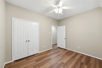 Building Photo - 11030 Desert Springs Cir