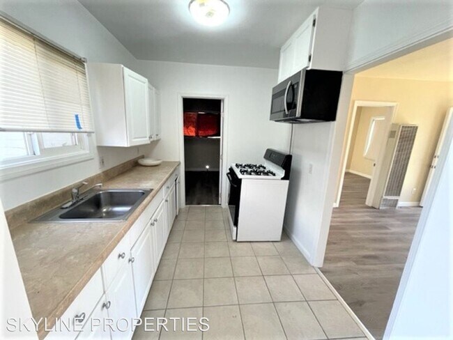 Building Photo - 2 br, 1 bath House - 2849 E CADE ST