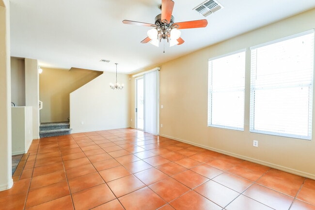 Building Photo - 293 W Paseo Celestial