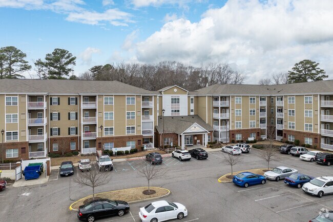 Building Photo - Forrest Pines Sr