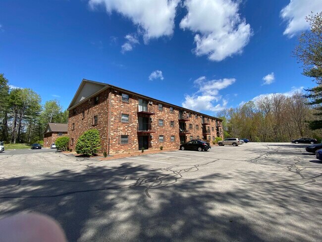 Foto del edificio - 15 Blueberry Ln