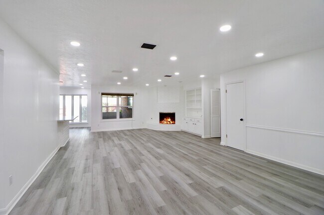 Foto del edificio - 9807 Braewick Dr