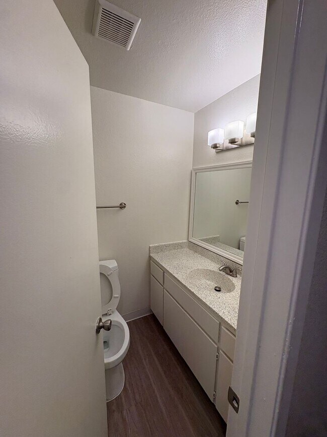 Foto del interior - 156 Arbor Park Apartments