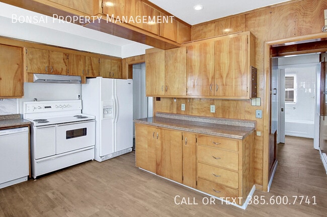 Foto del edificio - 1430 Denver St