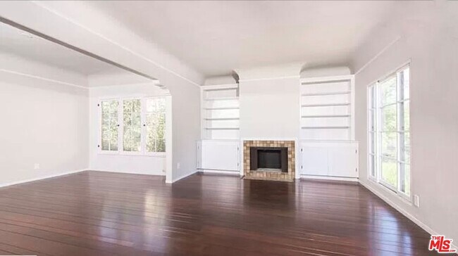 Foto del edificio - 753 N Croft Ave