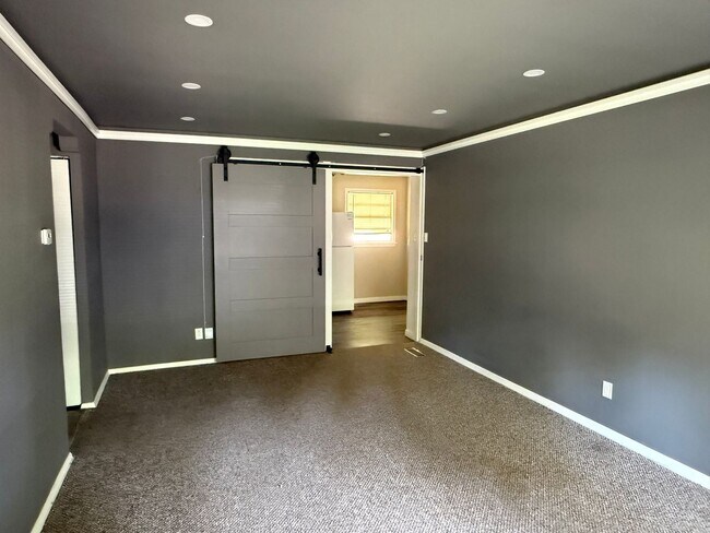 Foto del edificio - 1537 Hartford Rd