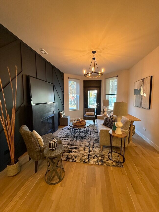 Foto del edificio - 1015 N California Ave