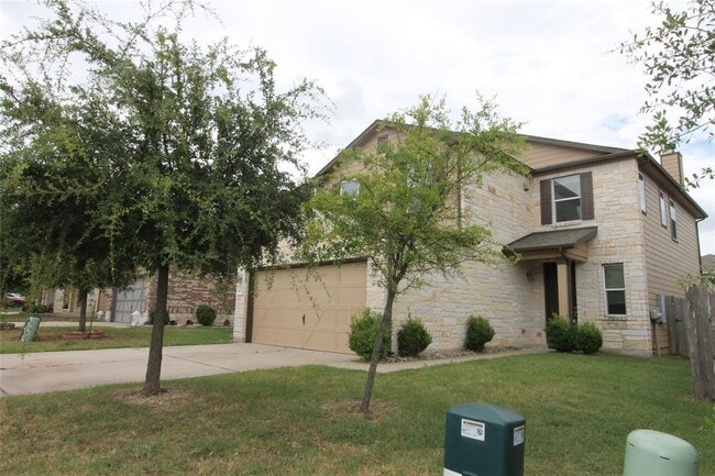 Building Photo - 907 Solitude Dr