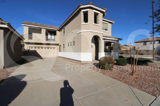 Building Photo - 3864 E Baars Ave