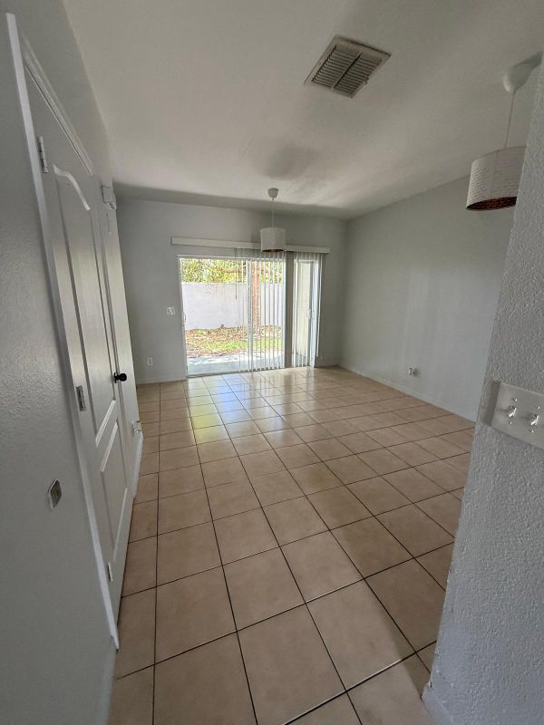 Building Photo - 10608 Savannah Wood Ct