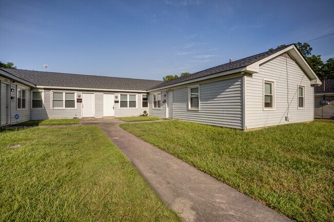 Building Photo - 1324 Maple St