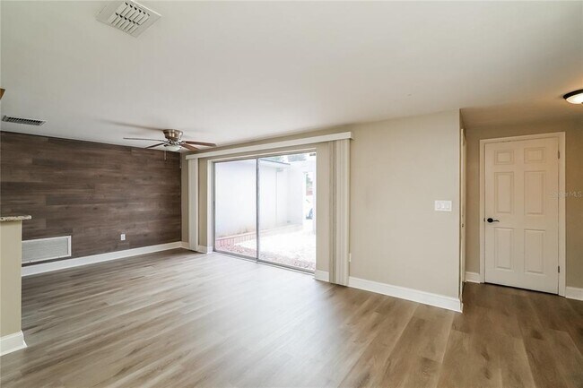 Foto del edificio - 3452 Brookfield Dr