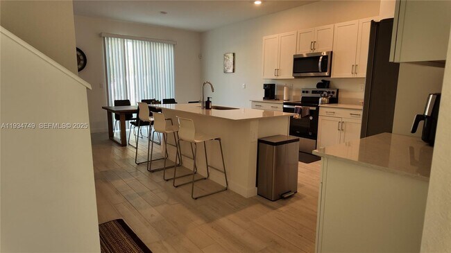 Foto del edificio - 12913 SW 265th Ter