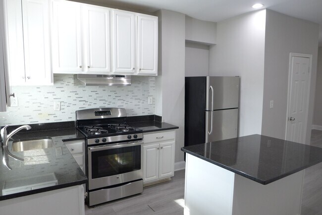 Foto del edificio - 619 McKewin Ave