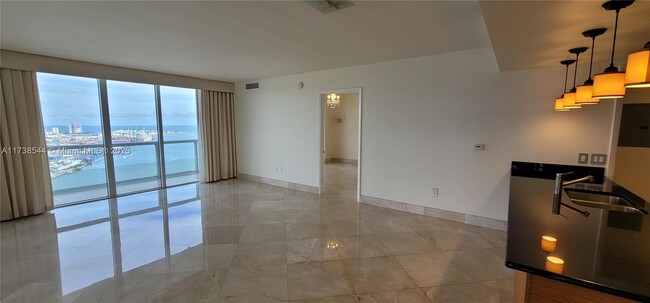 Foto del edificio - 50 Biscayne Blvd