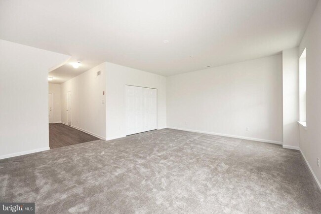 Building Photo - 414 Ridgewood Dr