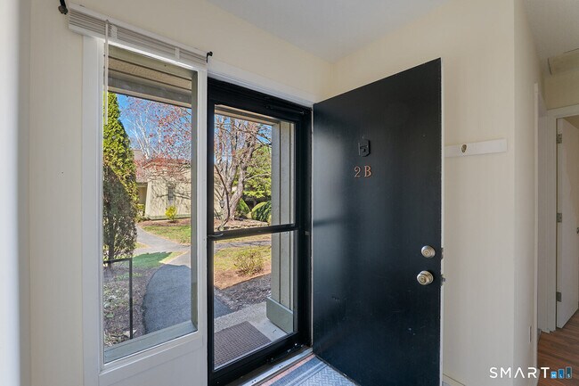 Foto del edificio - 2 Heritage Circle