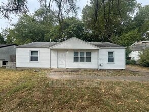 Building Photo - 9733 Dennis Dr