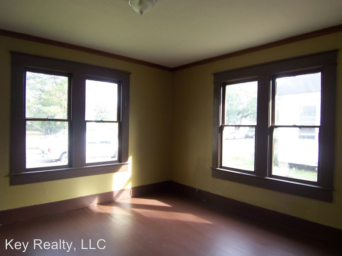 Building Photo - 3 br, 2 bath House - 304 20th Street