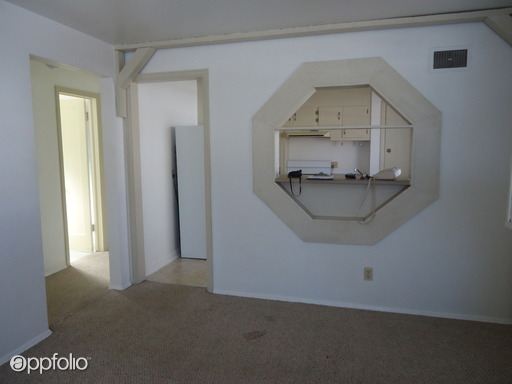 Building Photo - 463 Clarkson St